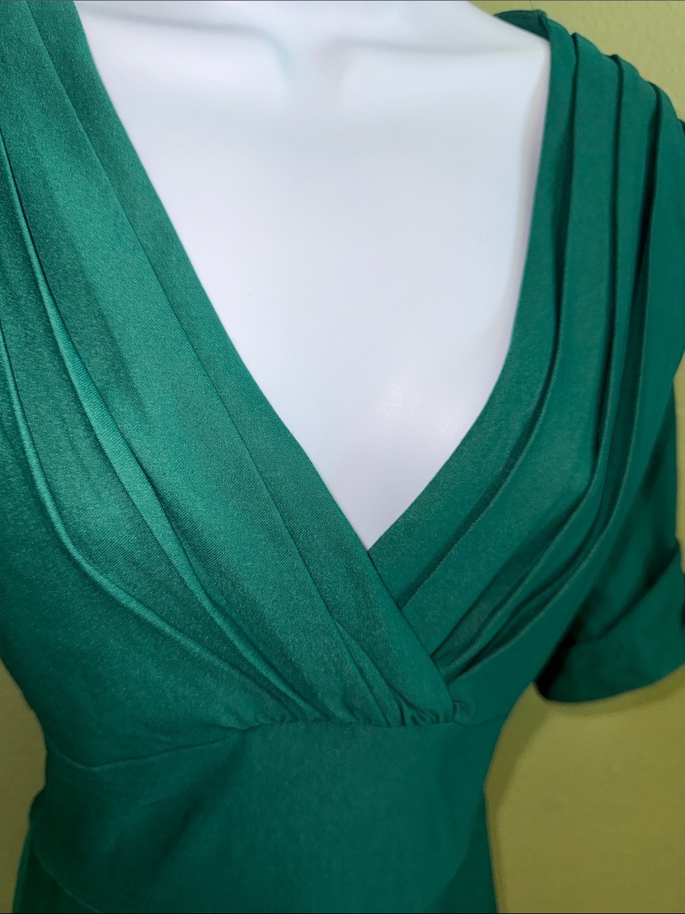 Unique Vintage Green Surplice neck swing dress - Picture 6 of 9